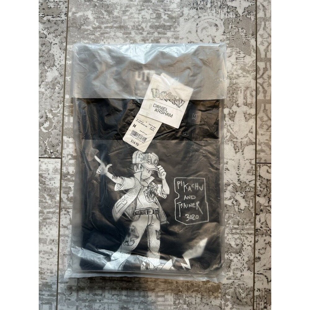 Daniel Arsham x Pokemon x Uniqlo Pikachu w/ Trainer Ash Tshirt Black Size Medium